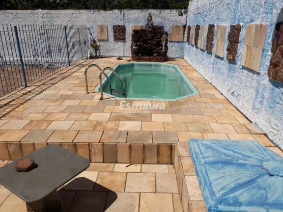 Imagem Excelente casa comercial próxima ao Colégio Militar