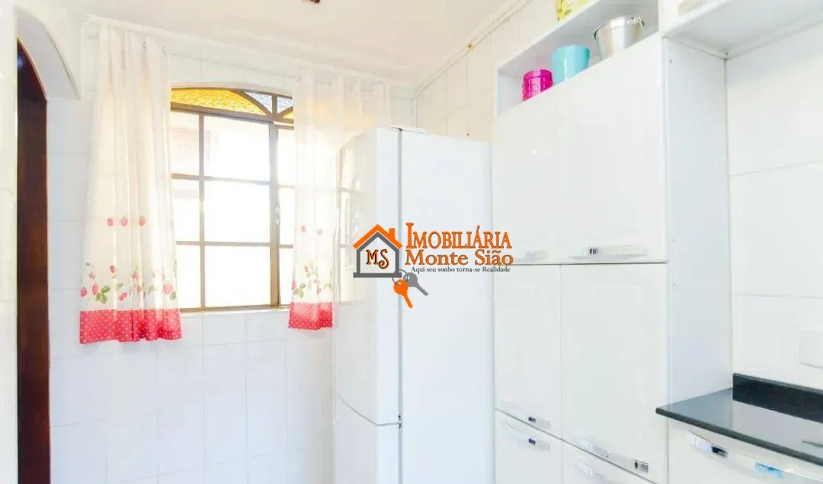 Imagem Sobrado com 6 dormitórios à venda, 245 m² por R$ 1.200.000 - Vila Galvão - Guarulhos/SP