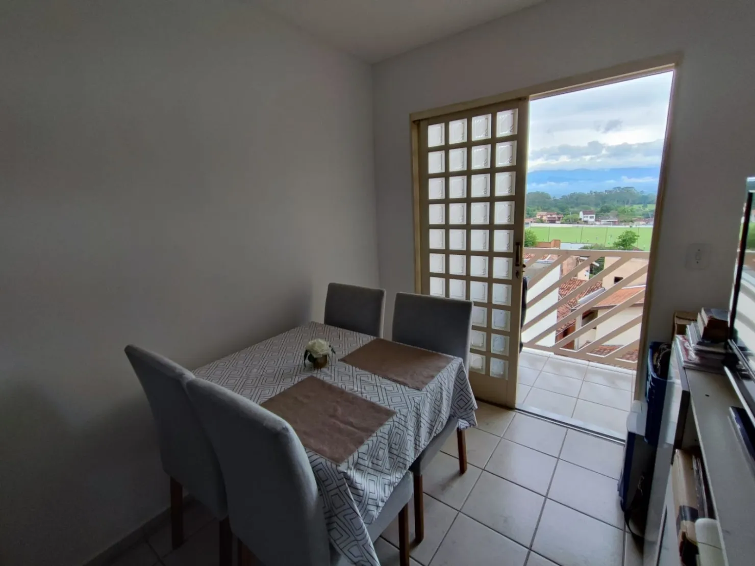 Imagem Apartamento à venda 2 Quartos, 1 Vaga, 71M², Jardim Boa Vista, Pindamonhangaba - SP | Edifício Esmeralda