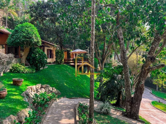 Imagem Casa linear com 3 quartos com suíte e terreno de 2.580 m² e Lazer privativo perto do centro de Teresópolis!