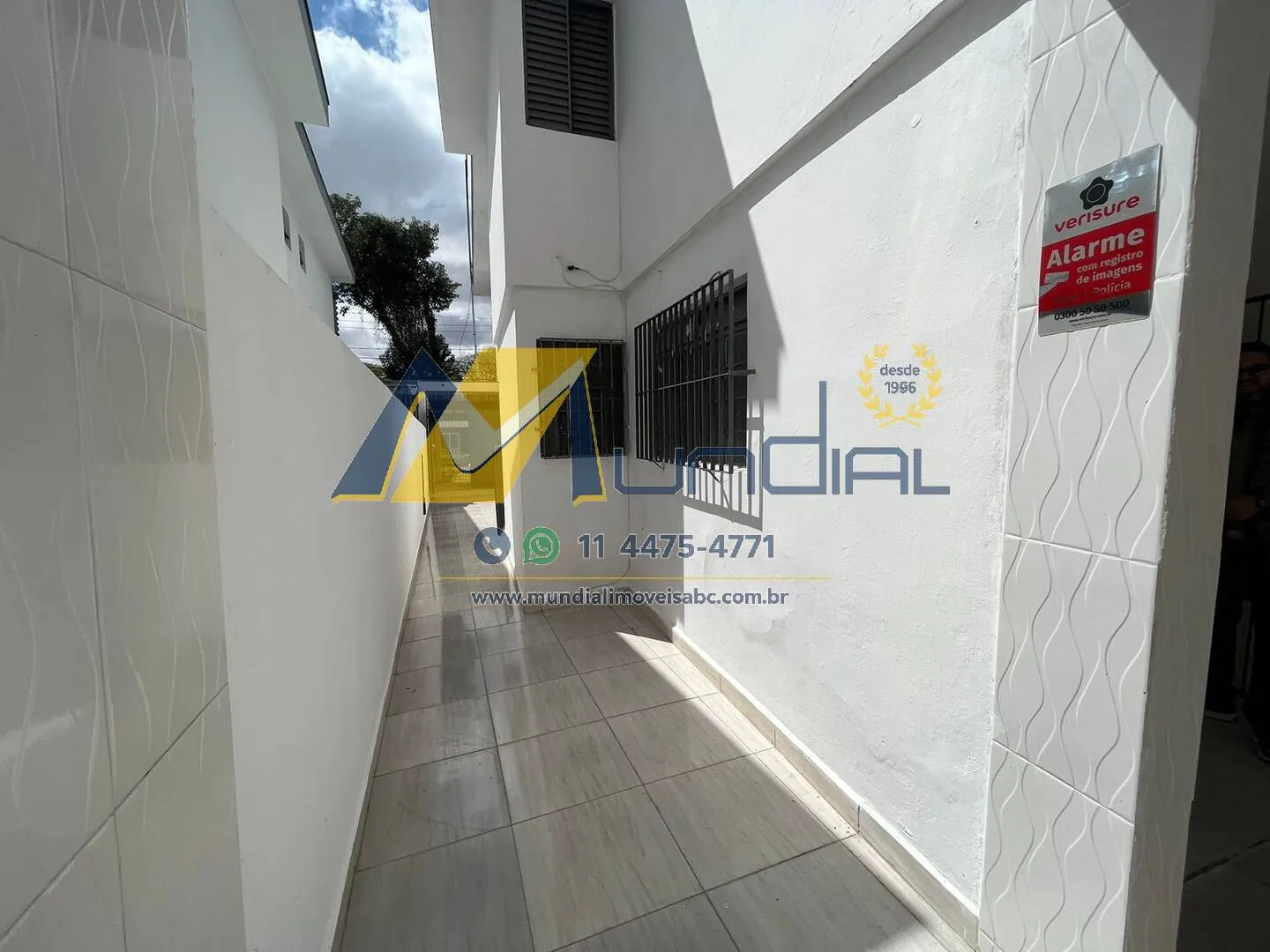 Imagem Alugo Sobrado no Bairro Santa Maria