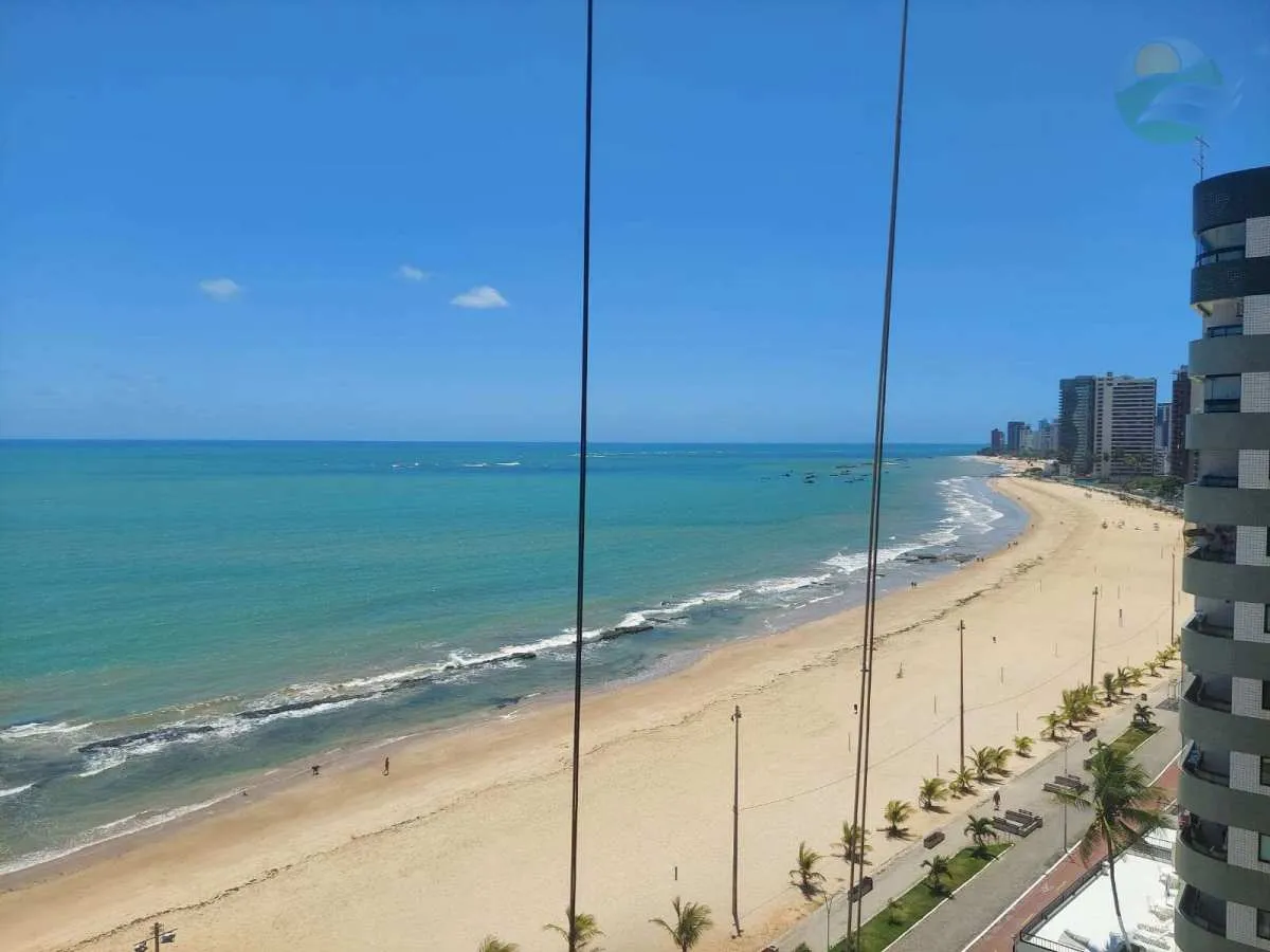 Imagem Apartamento com 3 quartos, andar alto, calçadão de Piedade, em Jaboatão dos Guararapes.