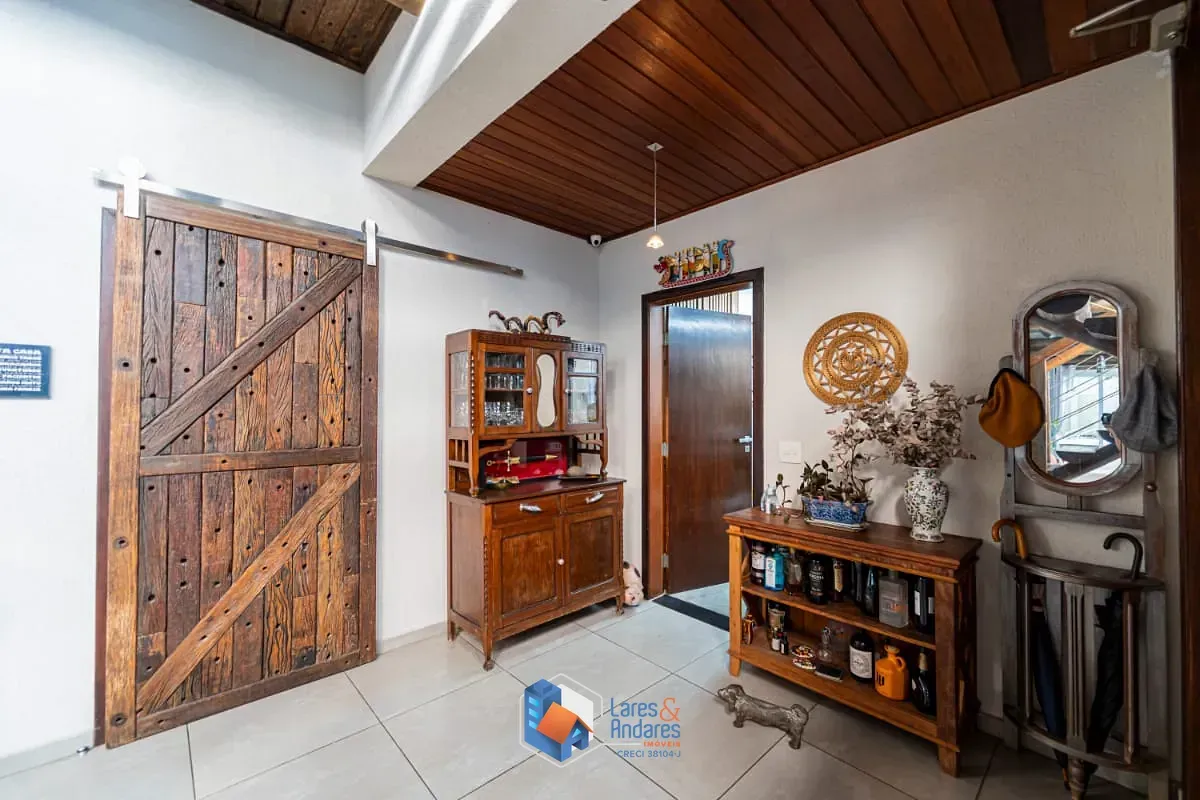 Imagem Casa para venda em Planalto Paulista com 4 quartos, sendo 4 suítes, 326m²