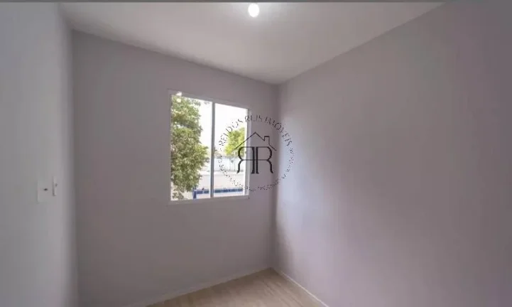 Imagem Este encantador apartamento está localizado na vibrante cidade de São Paulo, oferecendo uma combin...