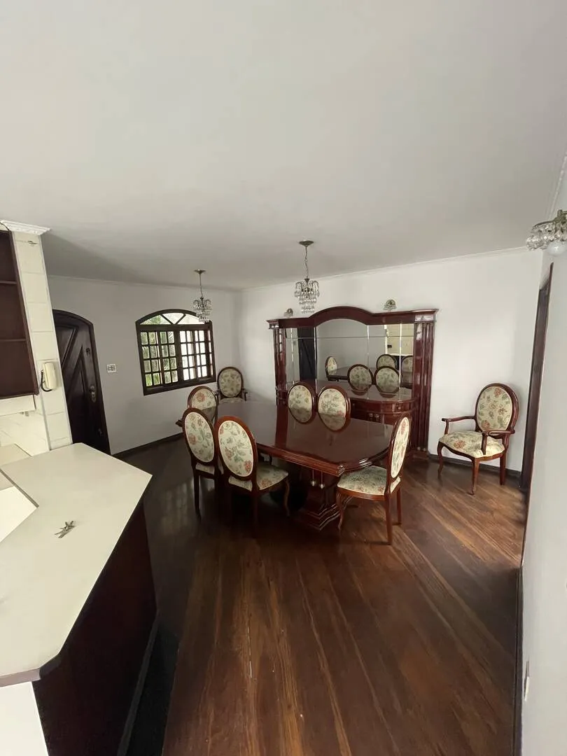 Foto do imóvel Casa Vila Fernandes - 308M², 4 Dorms, 1 Suíte, 5 Vagas, Armários.