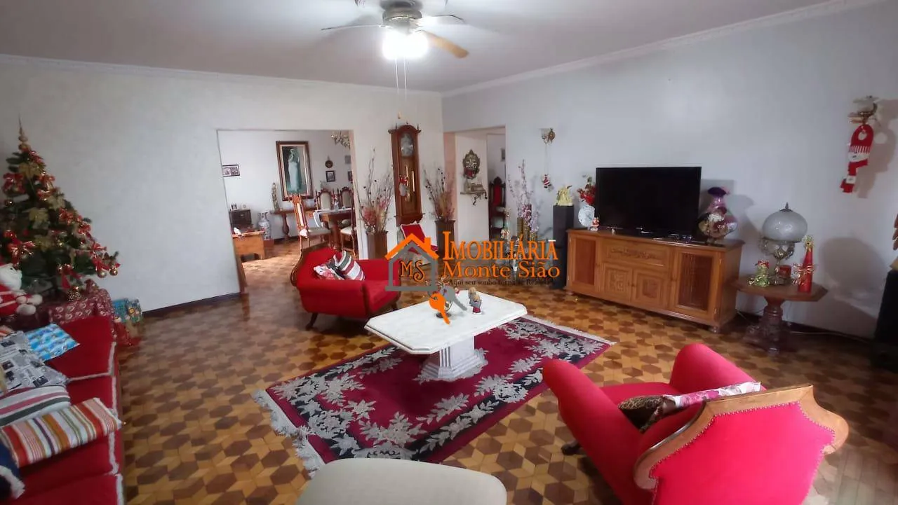 Imagem Casa com 2 dormitórios à venda, 400 m² por R$ 1.200.000,00 - Vila Galvão - Guarulhos/SP