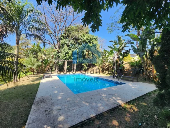 Imagem Casa Exclusiva em Cond na Granja Viana – Privacidade e Sofisticação!