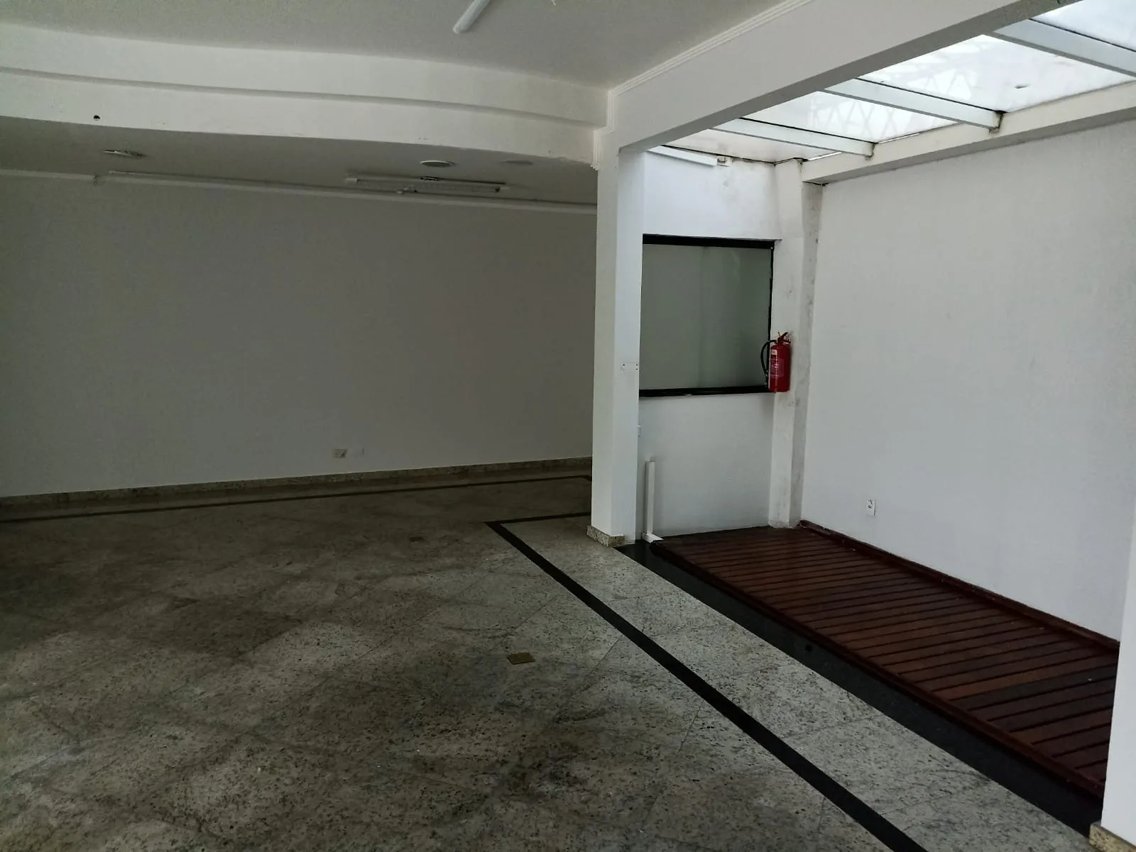 Imagem Salão comercial 200m² para locação no Centro de Sorocaba