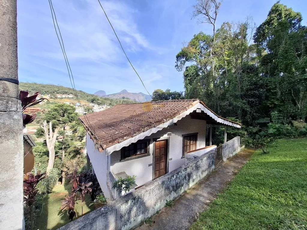 Foto do imóvel Casa para Venda em Teresópolis / RJ em Rua Amadeu Jaconiani