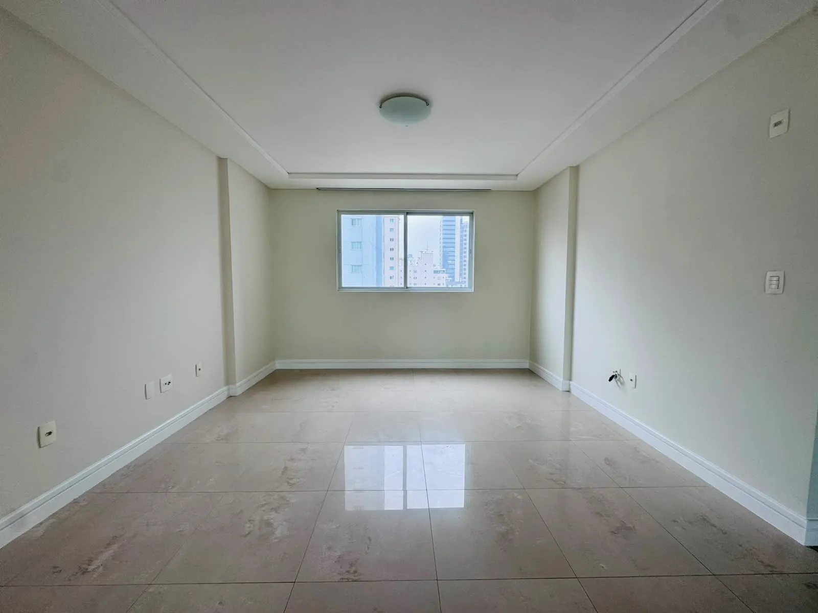 Imagem Apartamento com vista para o mar à venda com 122m2 por R$ 2.300.000,00