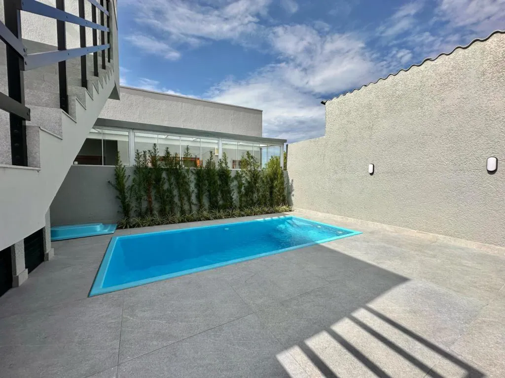 Imagem Casa 3 Dormitórios - Bairro Jardim Beira Mar