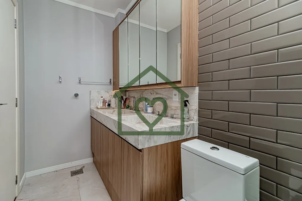 Imagem Excelente apartamento de 103m² privativos, em localização privilegiada na divisa dos bairros Bela...