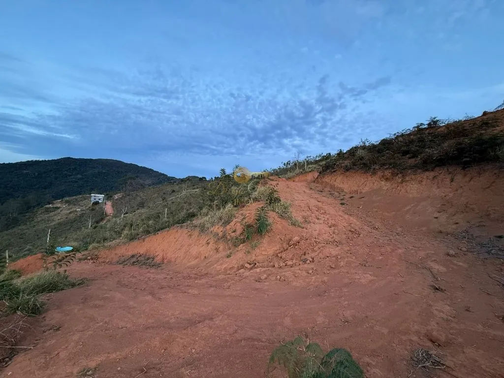 Imagem Terreno em Condomínio para Venda no bairro Albuquerque