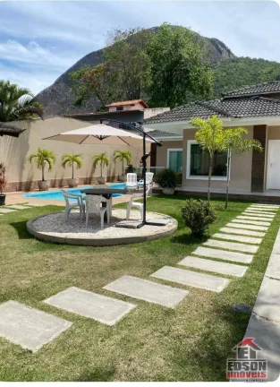 Imagem 3 Quartos, 1 Suíte, 2ª Locação com Piscina e Churrasqueira no Recanto.