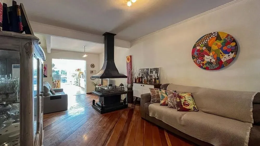 Imagem Casa para Venda - 176m², 3 dormitórios, sendo 1 suites, 4 vagas - Jardim Isabel