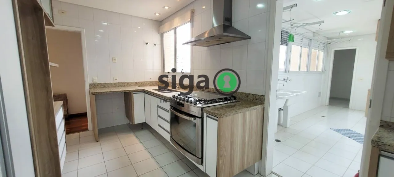 Imagem 238m² com varanda gourmet, 4 suítes e vista livre