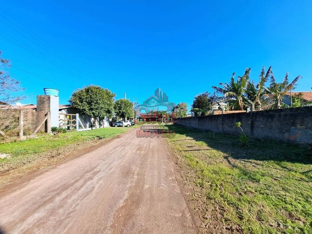 Imagem Terreno 300m² em região de moradores no Mariluz, Imbé