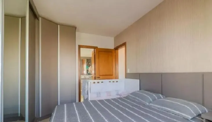 Imagem 2 Dorm c/ Suíte, elevador e 2 Vagas Lado a Lado - 75m2 no Jardim Botânico