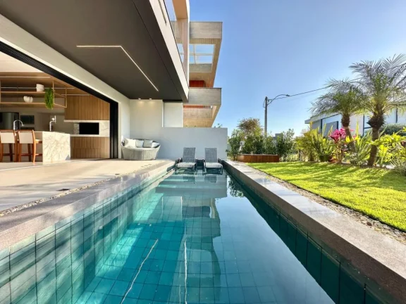 Imagem Casa em Condominio 5 Dormitórios - Bairro xangri-la