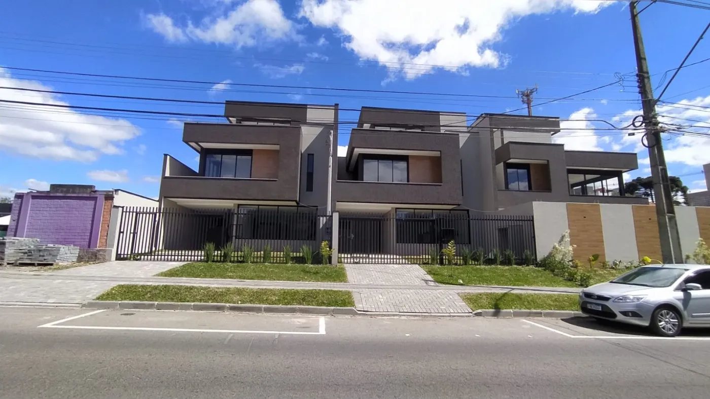 Imagem Sobrado para Venda em São José dos Pinhais, Centro, 3 dormitórios, 3 suítes, 4 banheiros, 3 vagas