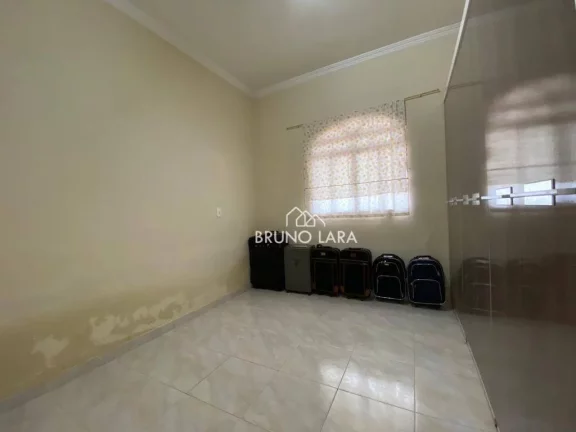 Imagem Casa á venda em Igarapé / MG bairro Roseira