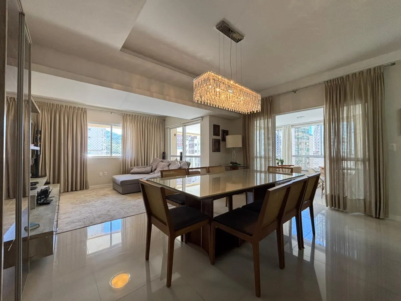 Imagem Apartamento com vista para o mar à venda com 173m2 por R$ 2.800.000,00