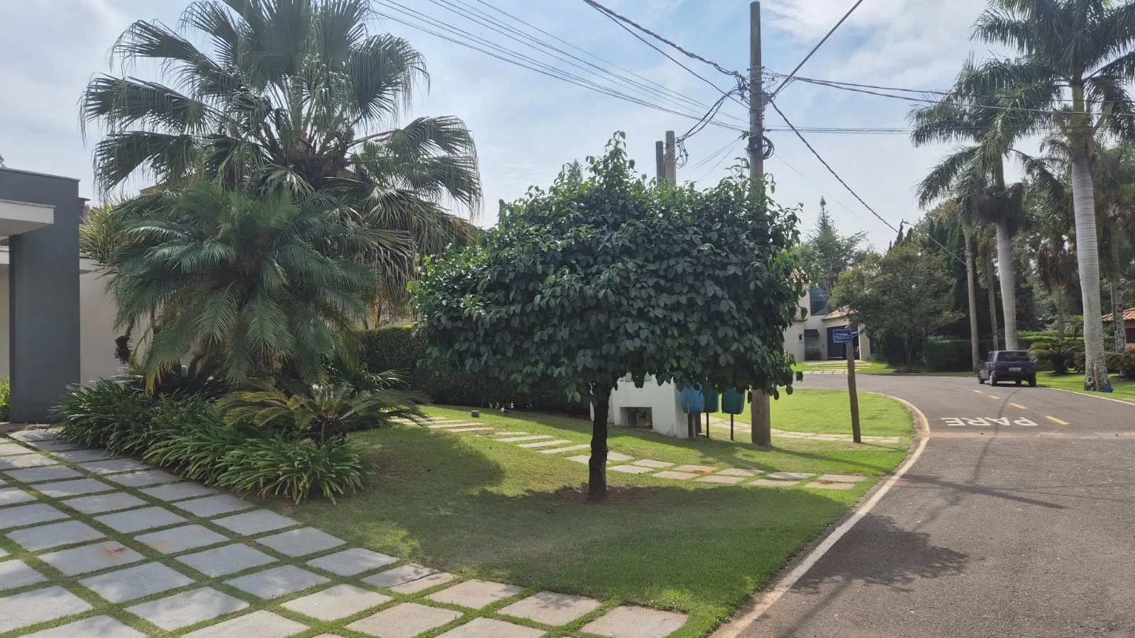Imagem Casa de Condomínio com 3 Quartos e 4 banheiros à Venda, 448 m² por R$ 3.900.