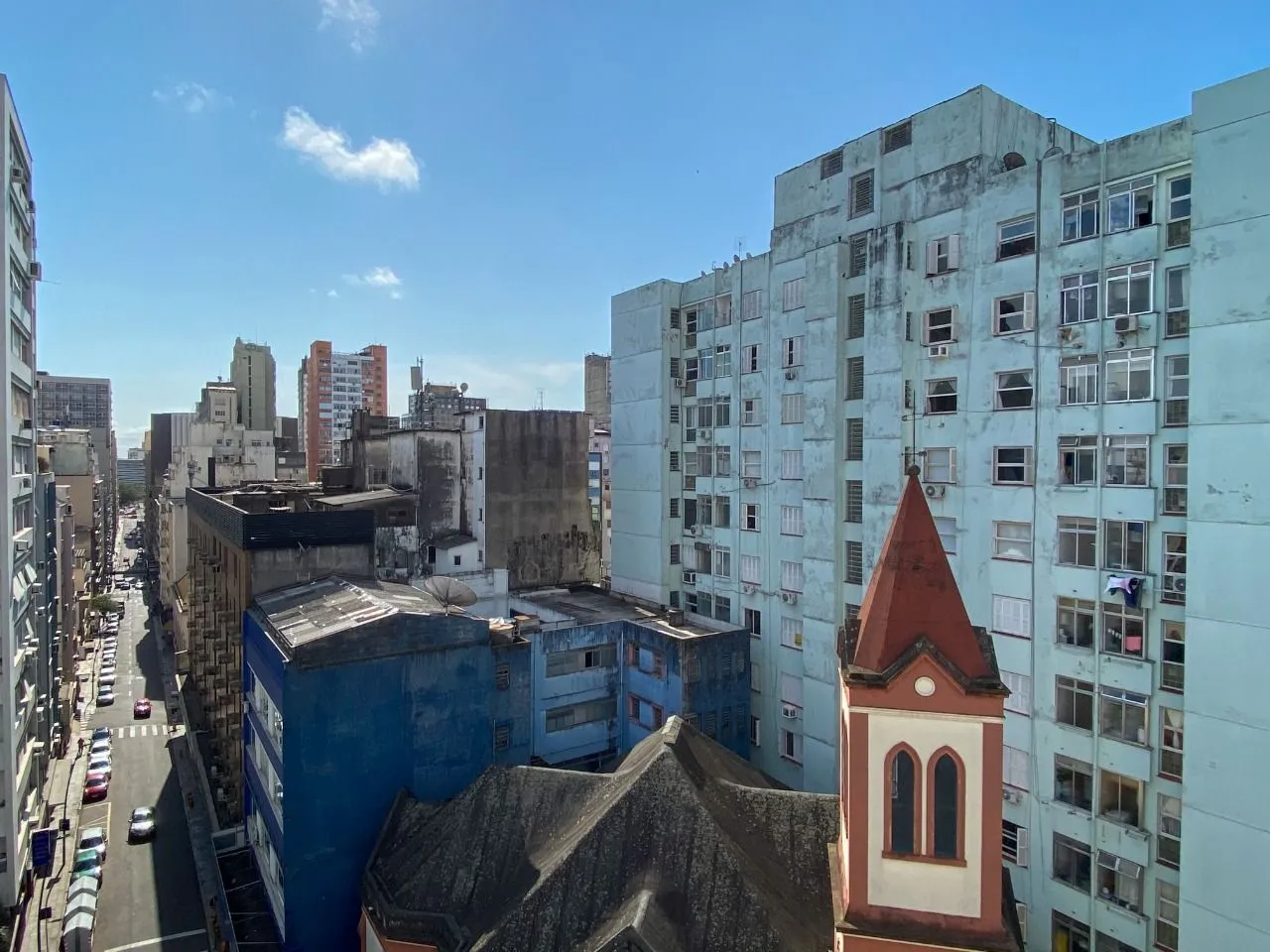 Imagem APARTAMENTO DE FRENTE, 1 DORMITÓRIO COM VAGA DE GARAGEM NA DUQUE