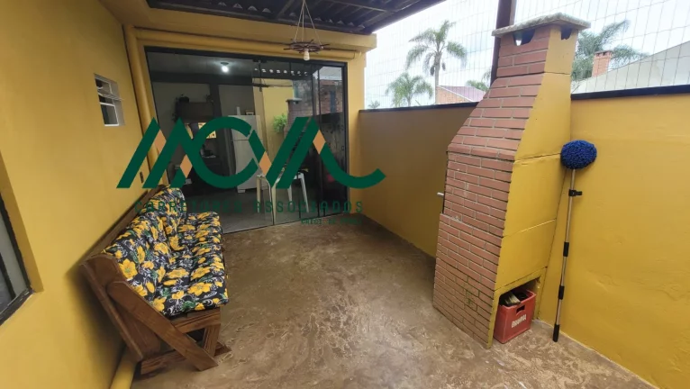 Imagem Casa no balneário Cambiju em Itapoá SC