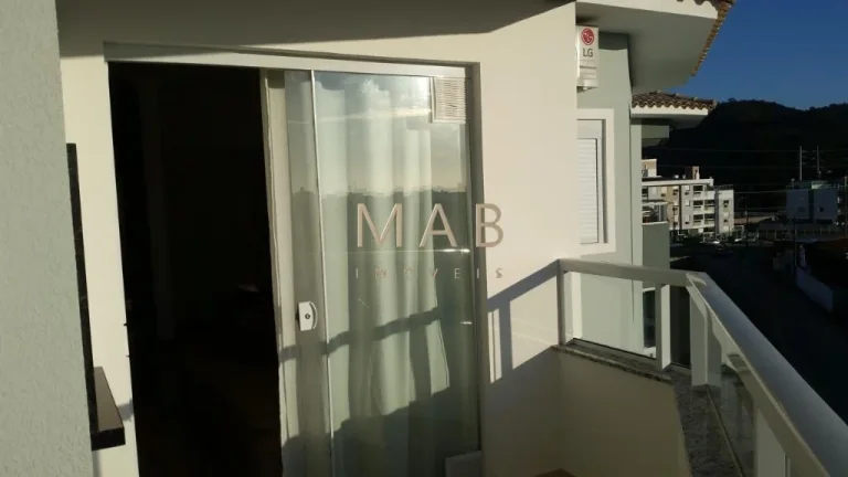Imagem Apartamento à venda em Florianópolis-SC, Ingleses do Rio Vermelho: 1 quarto, 1 suíte, 1 sala, 2 banheiros, 1 vaga, 18m².