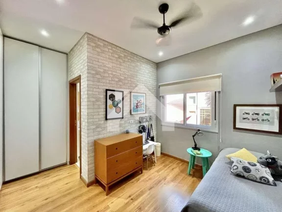 Imagem Casa de Condomínio em Chácara Moinho Velho - Carapicuíba