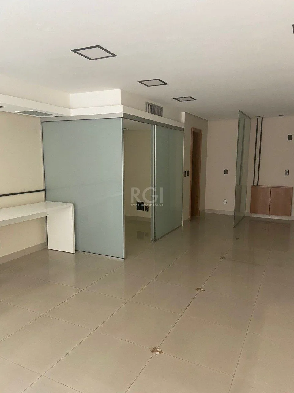Imagem Sala comercial, bairro Moinhos de Vento, Porto Alegre/RS