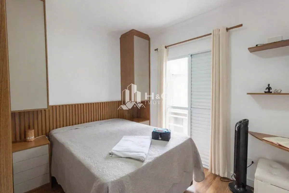 Imagem Sobrado em condomínio à venda na Vila Granada - 150 m² | 3 dormitórios | 1 suíte | 3 vagas