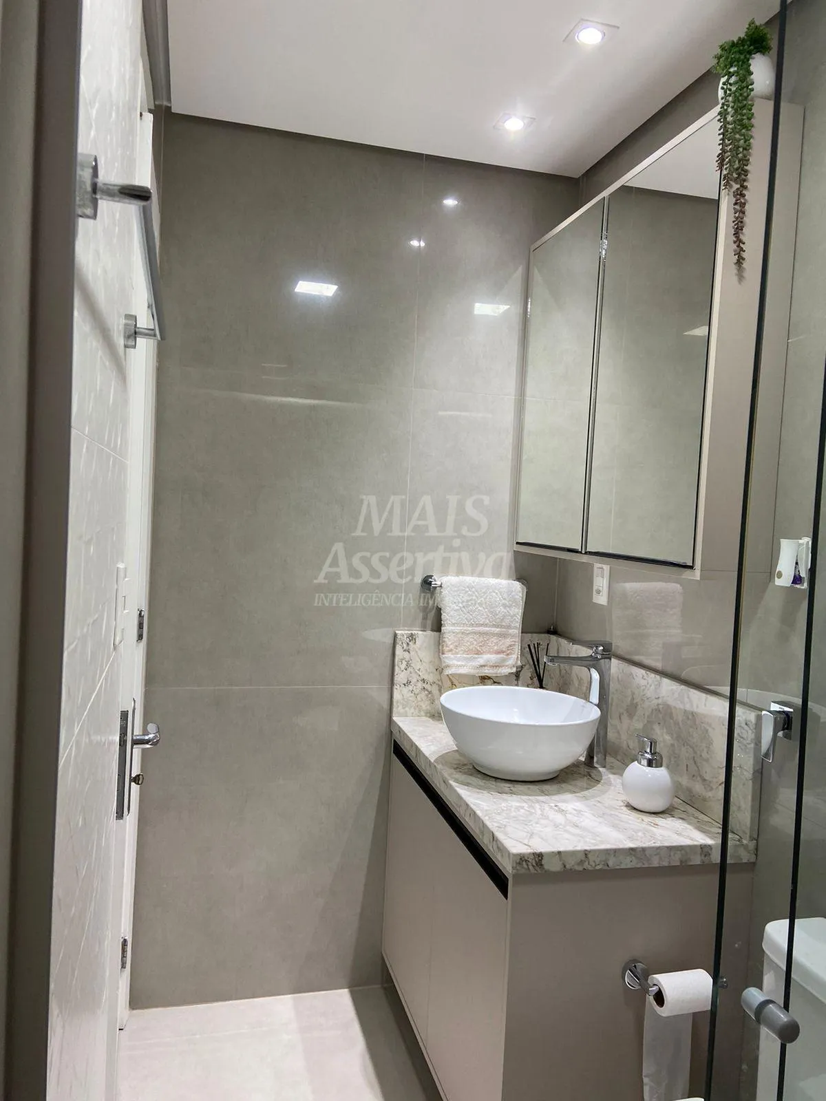 Imagem Excelente Apartamento semimobiliado em bairro nobre na Cidade de Novo Hamburgo