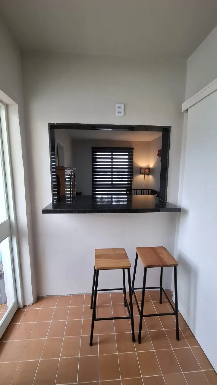 Imagem Apartamento 1 dormitório totalmente mobiliado, dividido sala, cozinha americana com passa pratos, d...