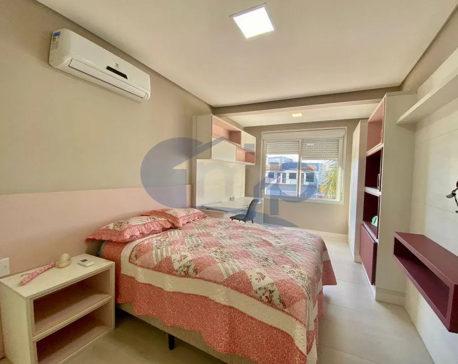 Imagem Apartamento á venda com 3 dormitórios na Stan em Torres/RS