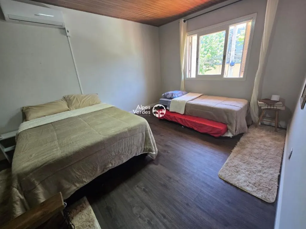 Imagem VENDE-SE APARTAMENTO DUPLEX MOBILIADO, NO CENTRO DA CIDADE DE CANELA.