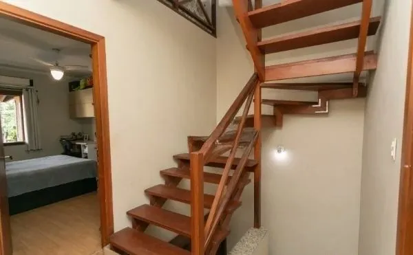 Imagem Casa sobrado no bairro Ecoville de 3 dormitórios e 4 vagas