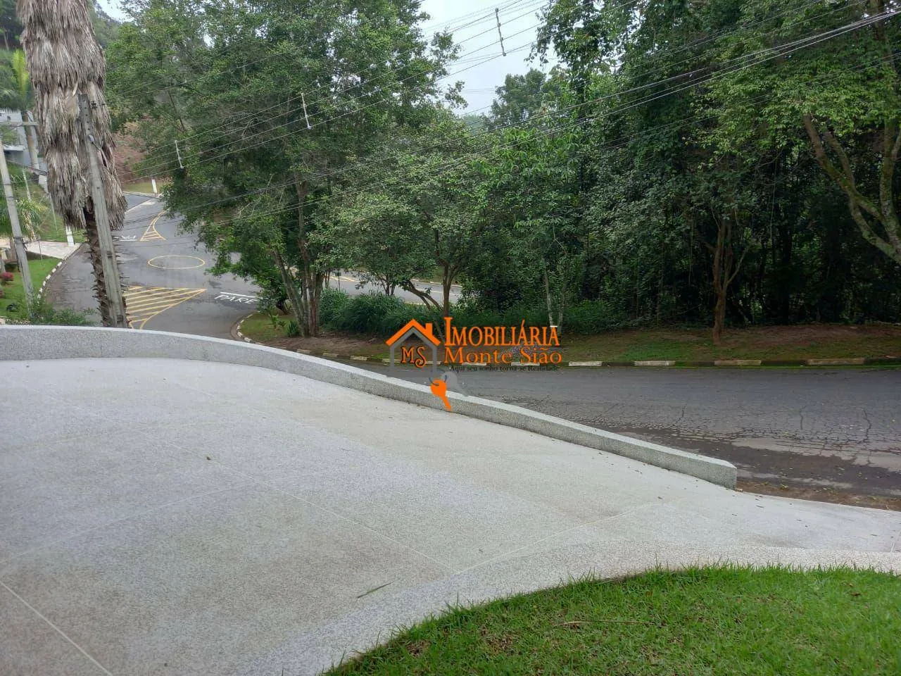 Imagem Casa com 3 dormitórios à venda, 250 m² por R$ 1.890.000,00 - Jardim Imperial Hills III - Arujá/SP