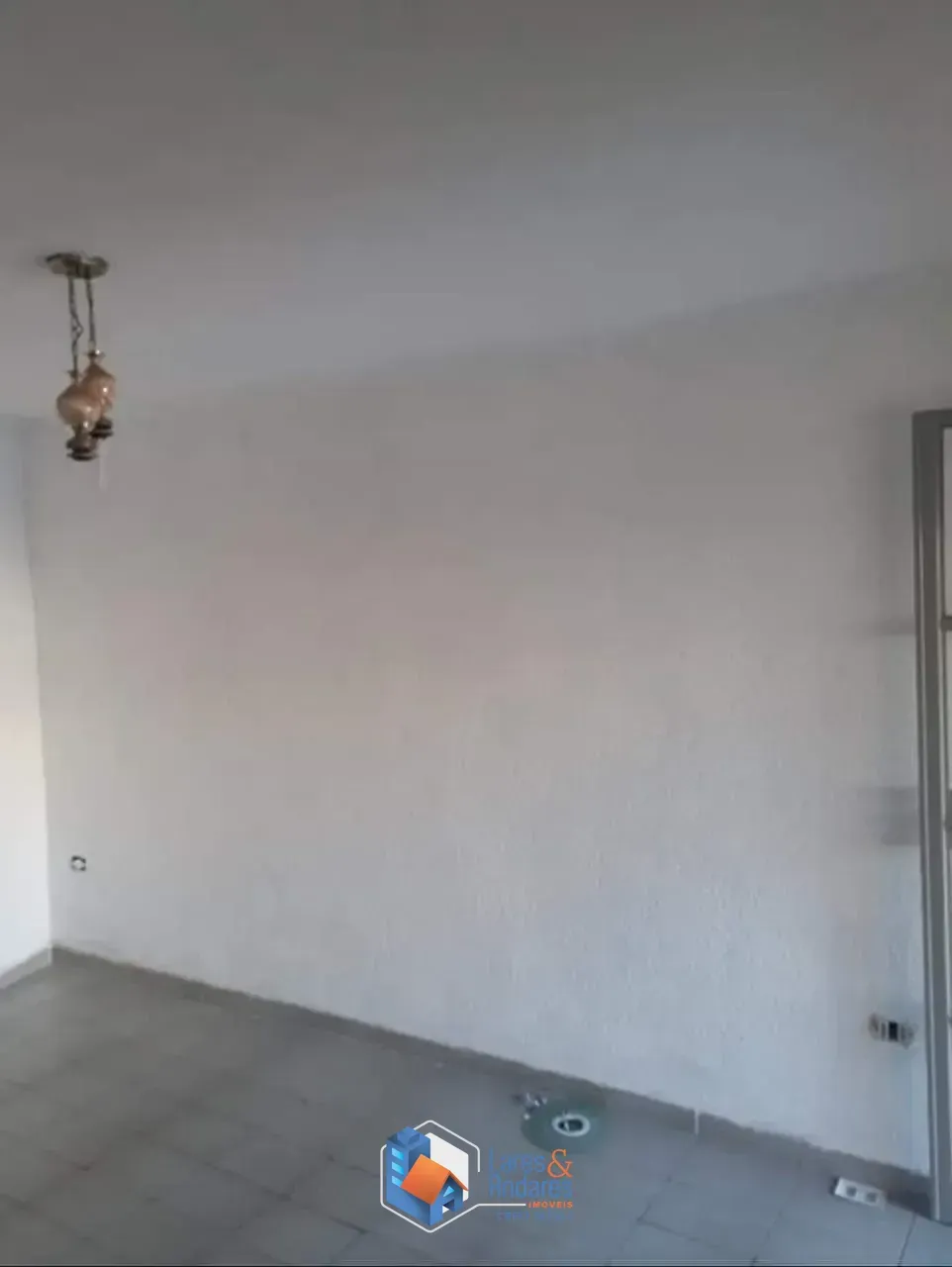 Imagem Casa para venda em Vila Souza com 8 quartos, sendo 4 suítes, 245m²