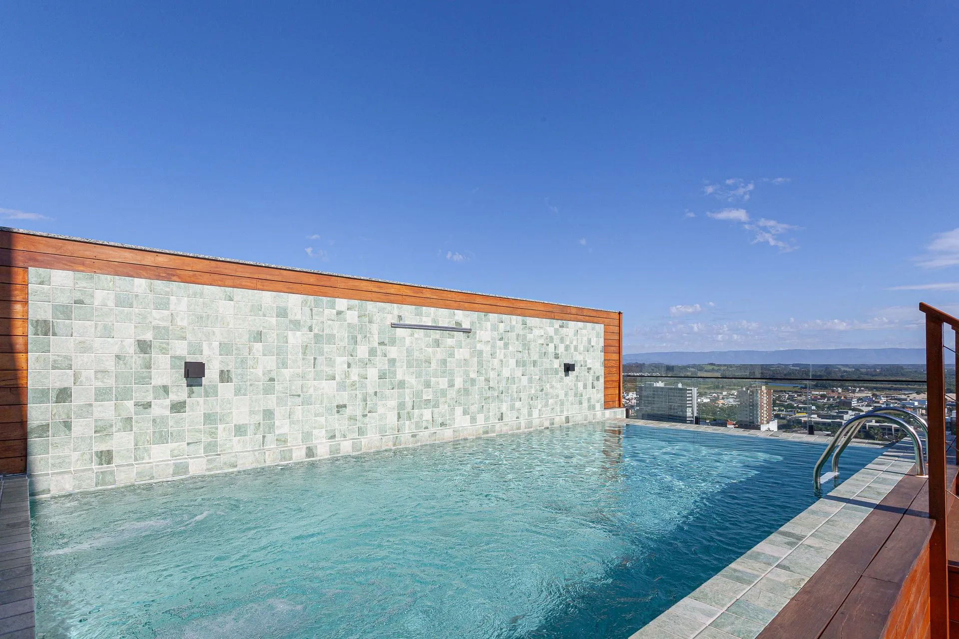 Imagem Apartamento à venda em Torres, com 2 quartos, 91m2