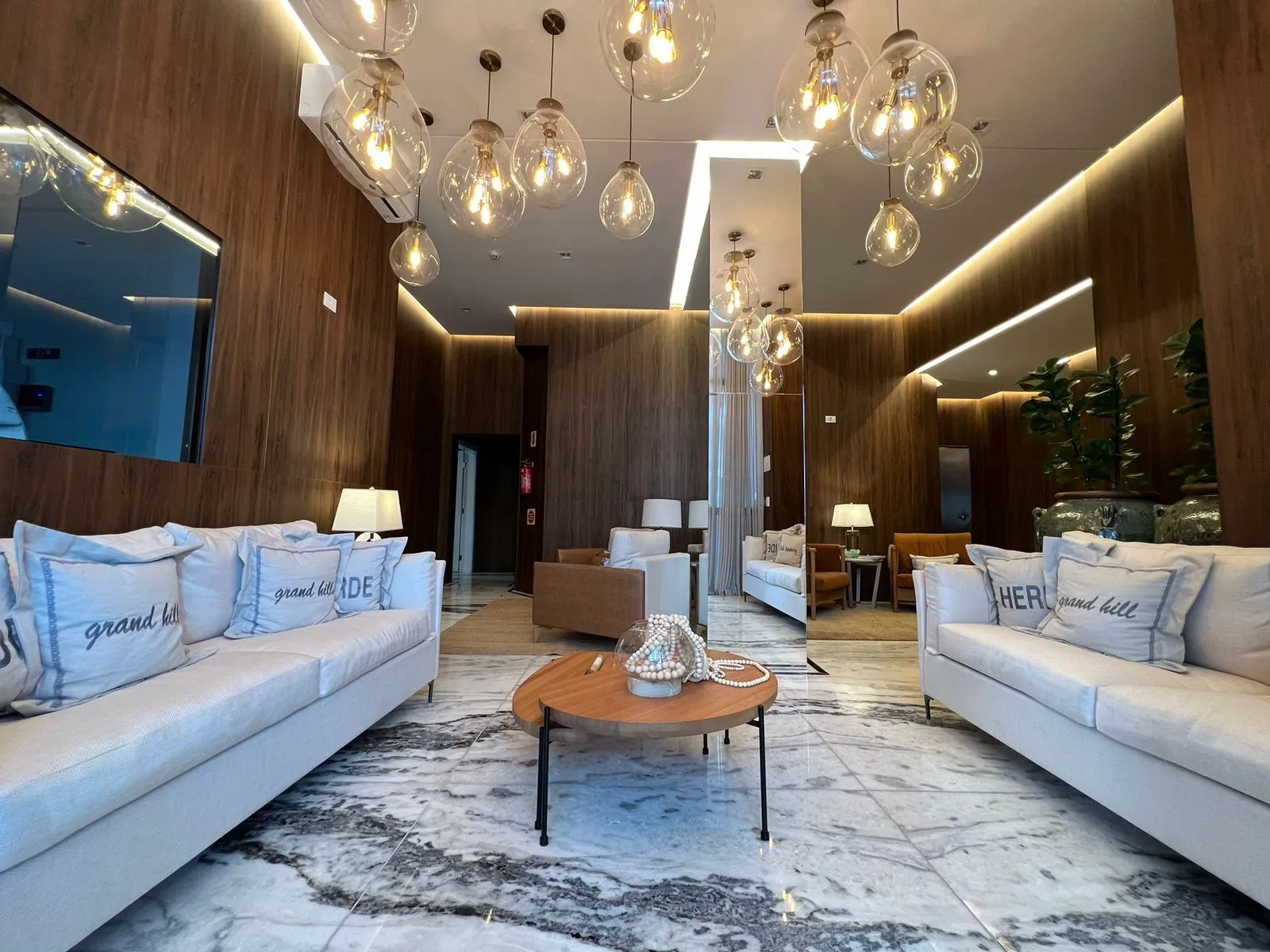 Imagem Apartamento com vista para o mar à venda com 200m2 por R$ 6.690.000,00