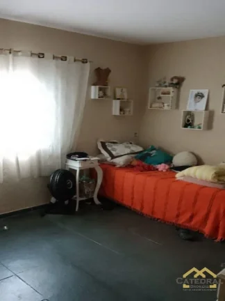 Imagem Casa a venda com 3 quartos e amplo quintal no Santa Gertrudes em Jundiaí/SP