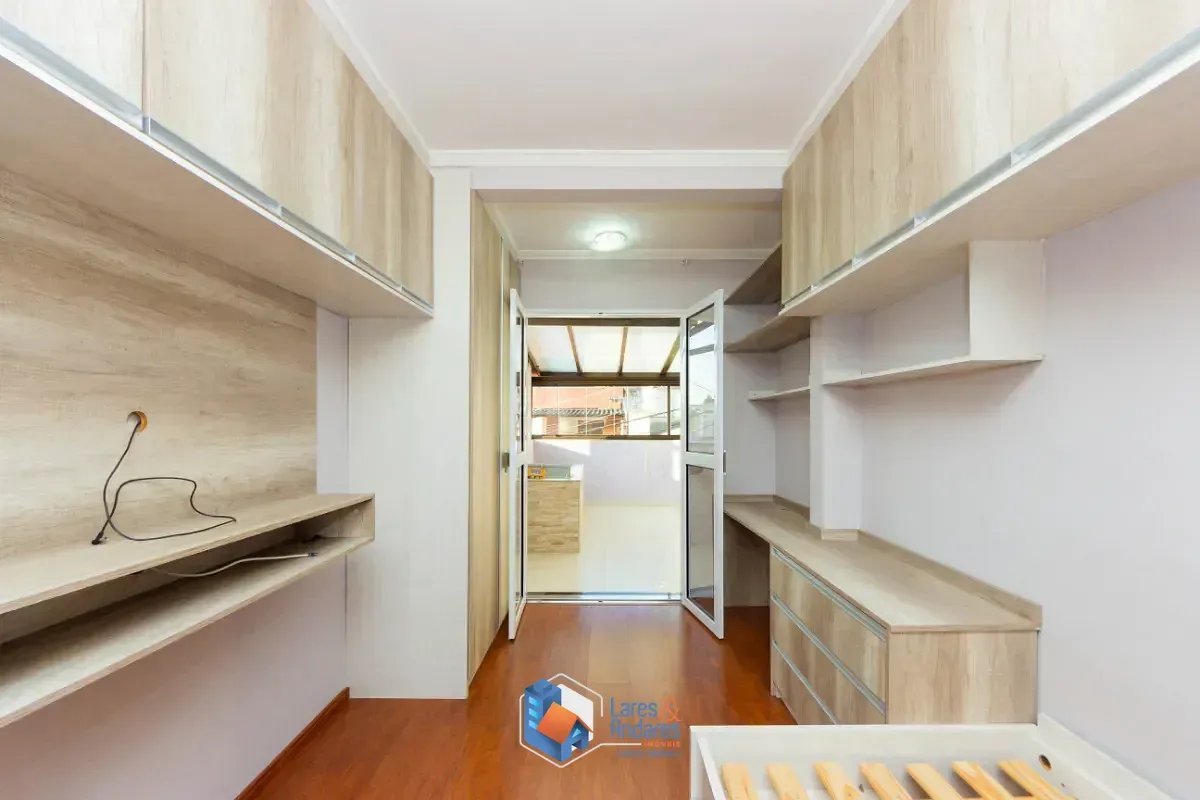 Imagem Sobrado para venda em Vila Fachini com 3 quartos, sendo 1 suíte, 102m²