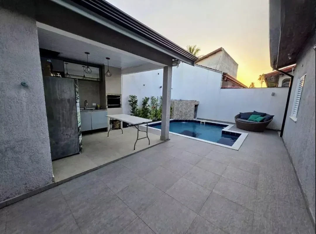 Imagem Casa com 3 Quartos à Venda, 150 m² em Balneário Três Marias - Peruíbe