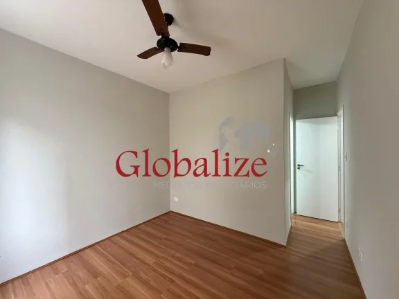 Imagem Apartamento com 70m², 2 dormitórios (1 suíte) à venda na Ponta da Praia por R$465.000,00.