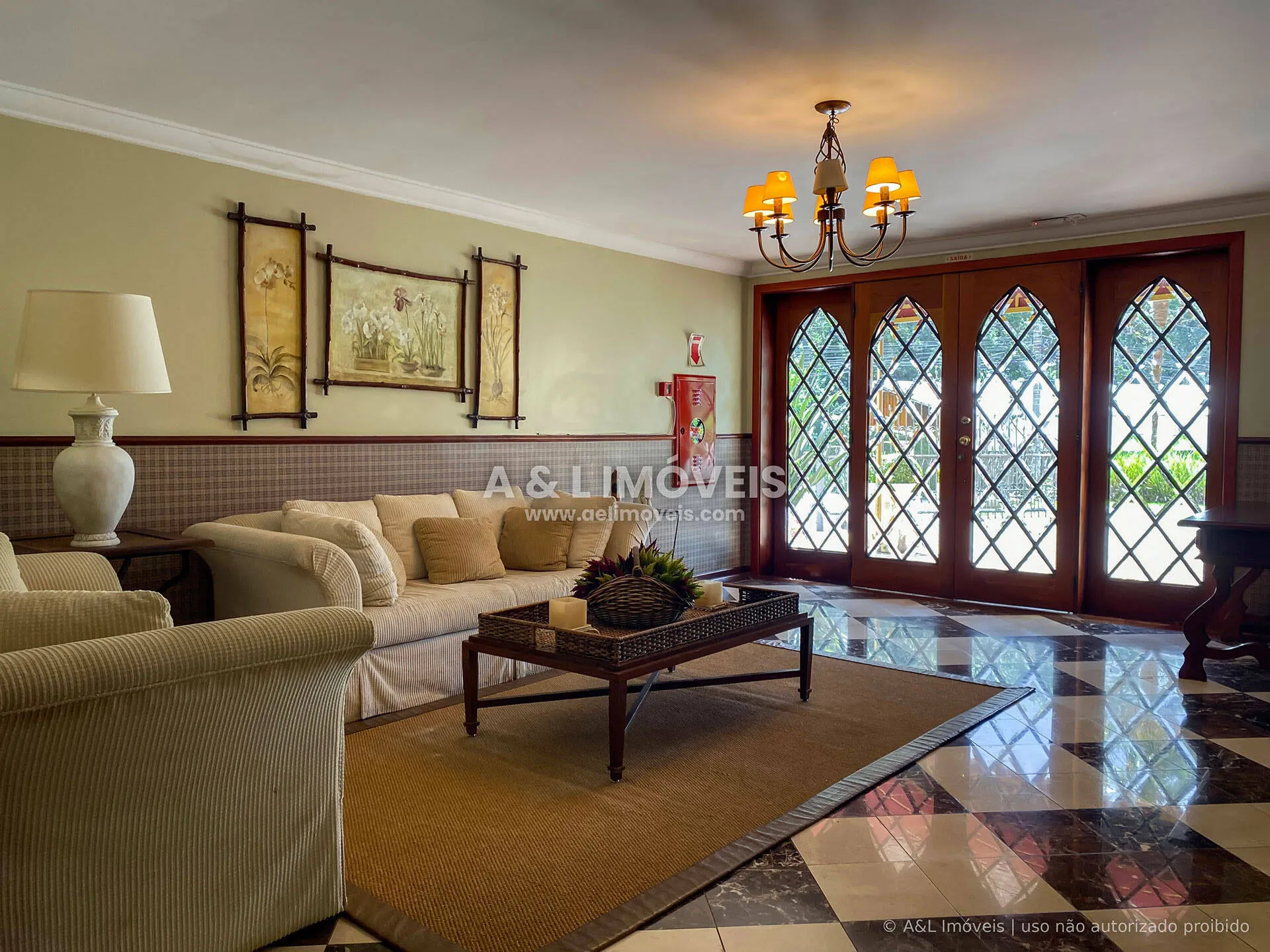 Imagem Apartamento próximo ao Capivari com 3 suítes e calefação