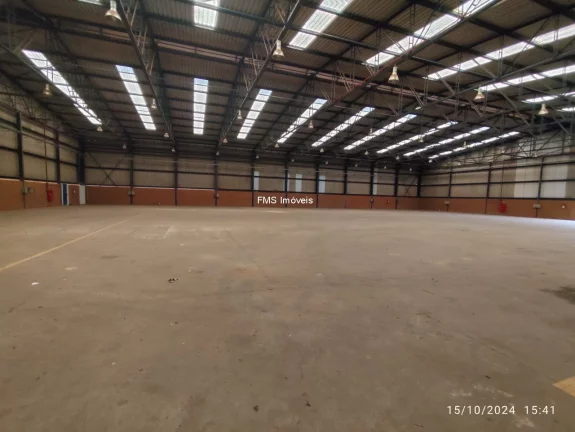 Imagem Galpão com pátio aberto cabine de 750kwas Comercial de Alto Padrão para Locação em Itatiba-SP - Distrito Industrial Alfredo Relo 3.857,85m².