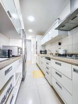 Imagem Apartamento Pé na Areia à Venda com 3 dormitórios sendo 2 suítes 128m² - Riviera de São Lourenço - Bertioga SP