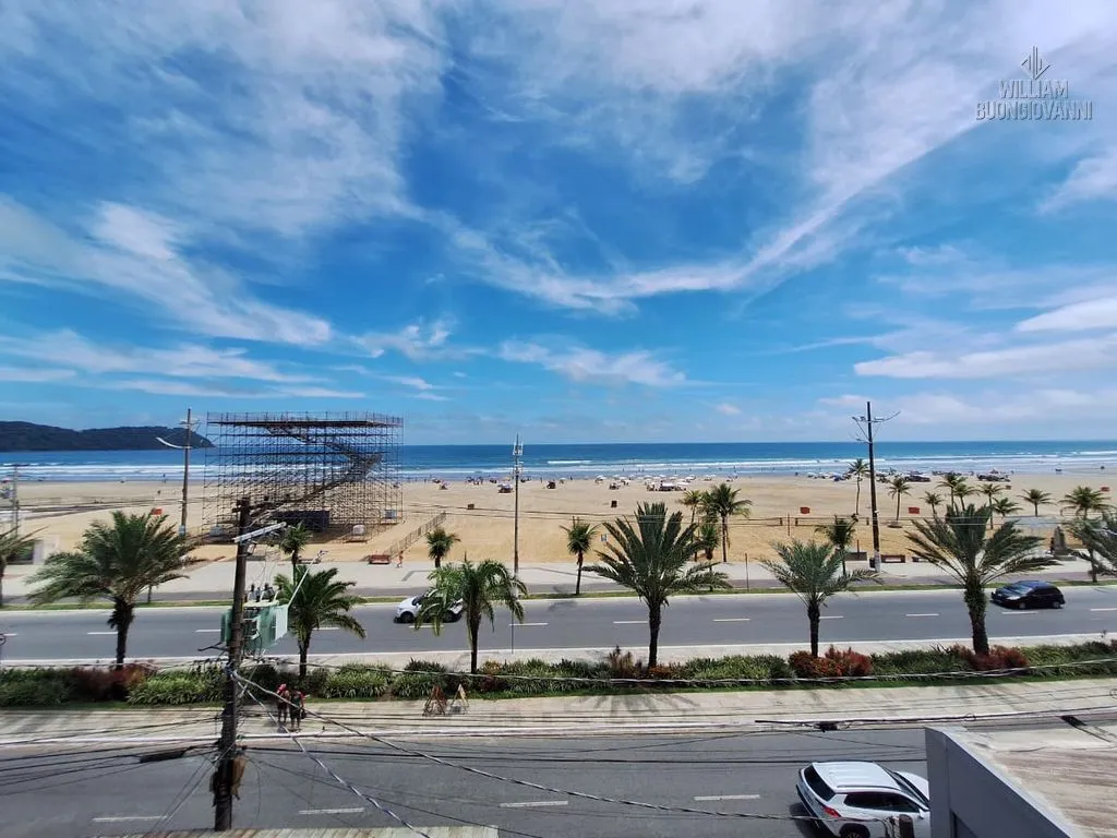 Imagem FRENTE TOTAL MAR no Boqueirão - 2 Dorms, 85m² e Vista Incrível!